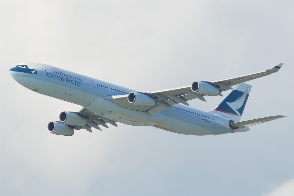 Cathay_Pacific_Airbus_A340-300
